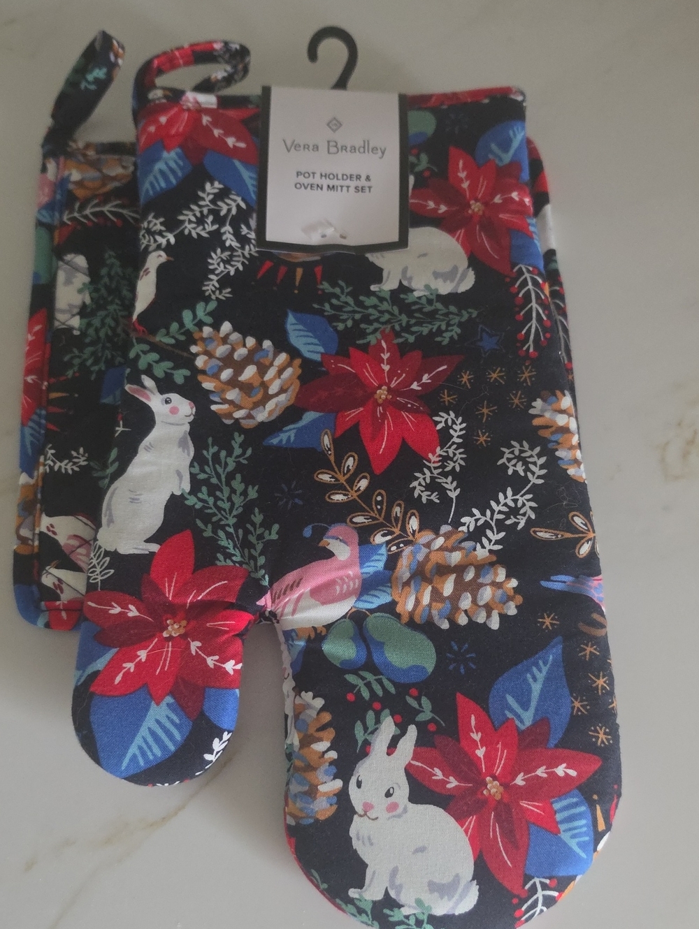 NWT Vera Bradley Pot Holder & Oven Mitt Set - Winter Forest Pattern Holiday